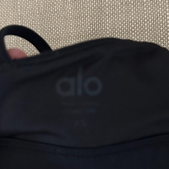 Alo Yoga Empower High Neck Mesh Yoga Bra - Picture 5 of 5